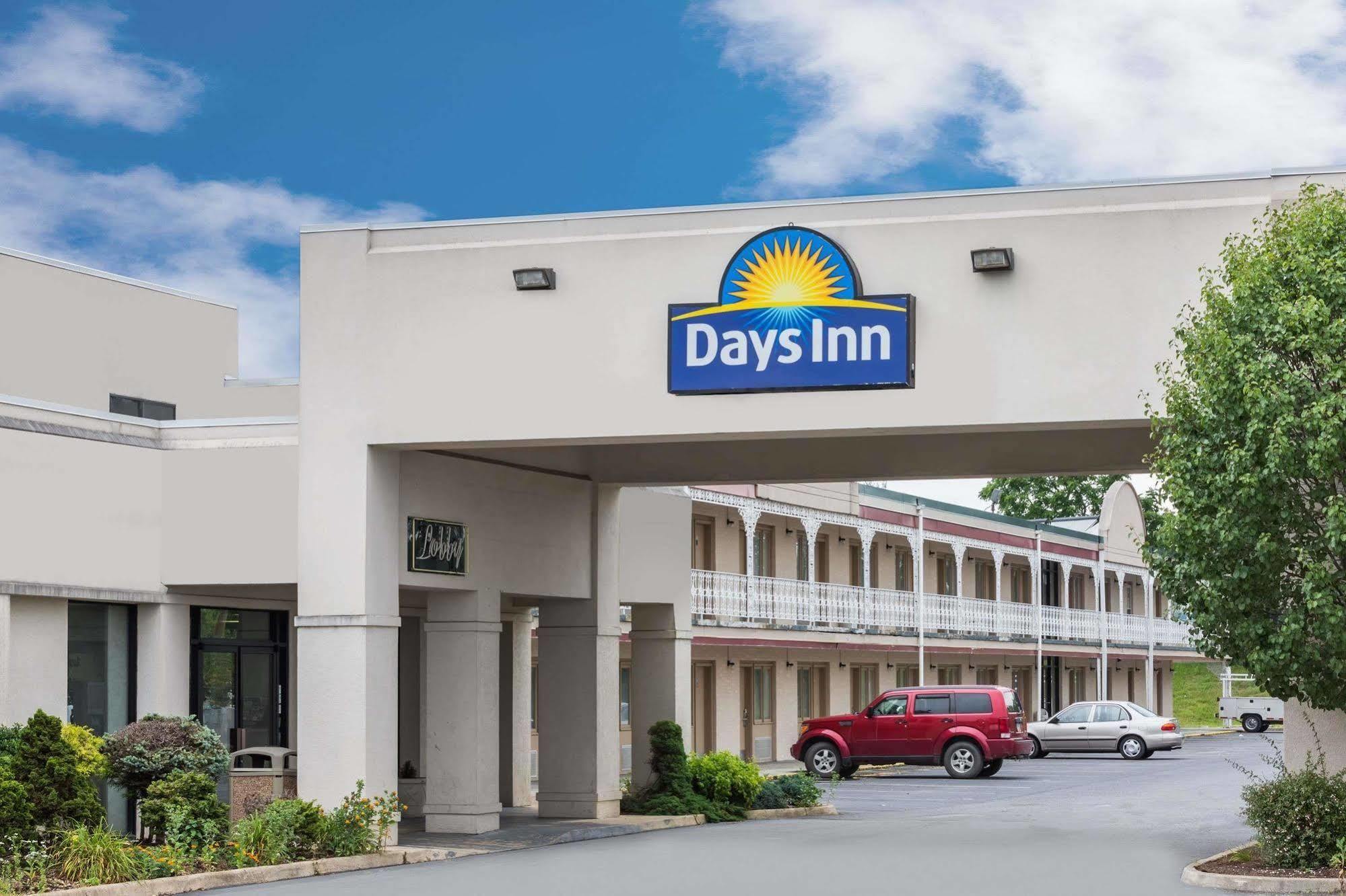 Red Roof Inn Staunton Exterior foto